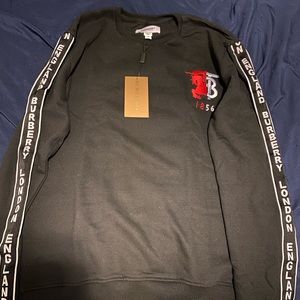 Burberry Sweater Brand New